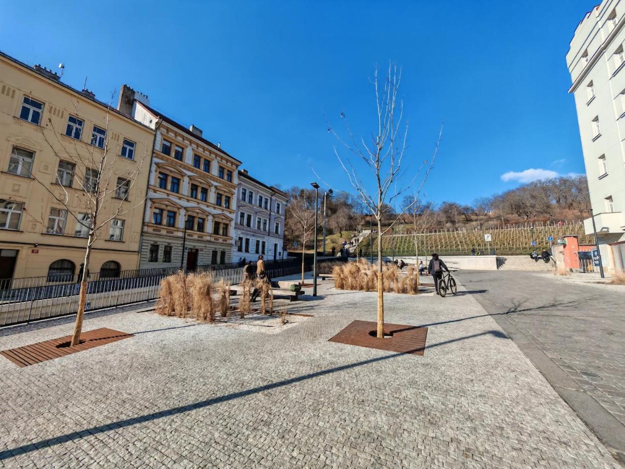 Flat In Zizkov -303- Lägenhet